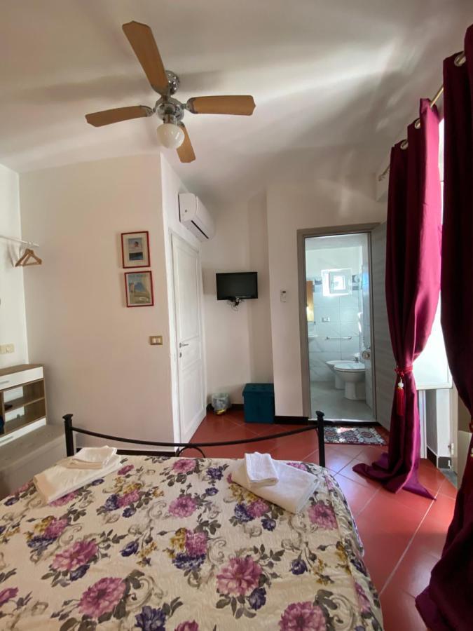 Taormina'S Sun Bed & Breakfast Bagian luar foto